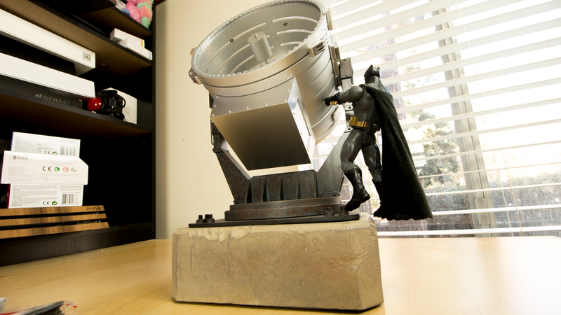 Illustration for article titled For Just $300 You Can Own A Tiny Bat-Signal (Batman Not Included)